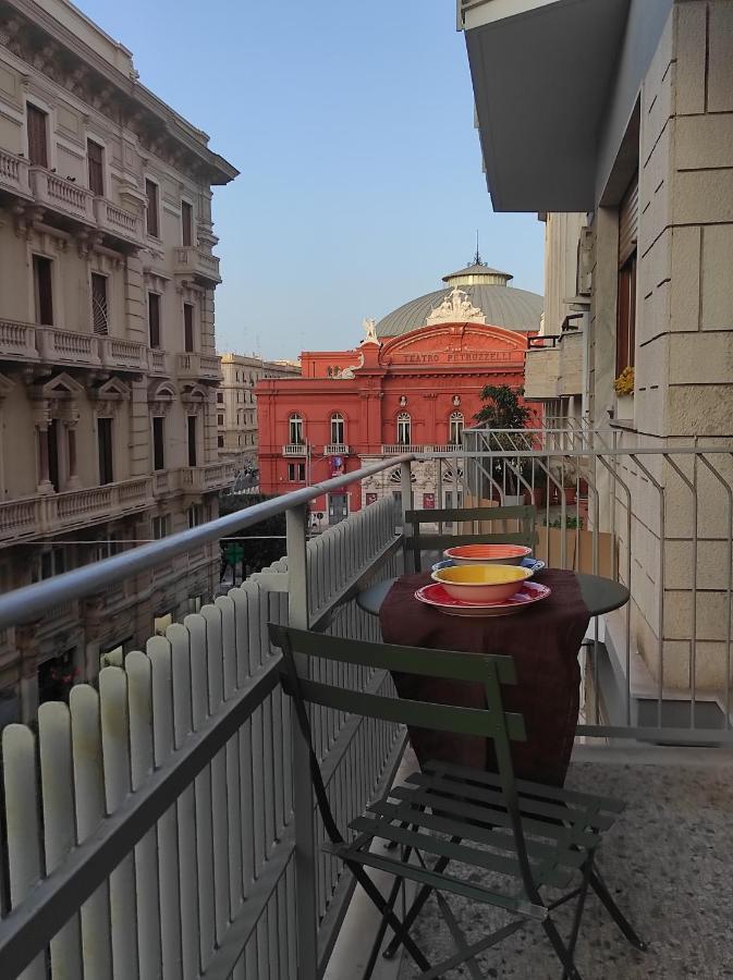 Centralissimo E Confortevole, Fronte Petruzzelli Bari Exterior foto